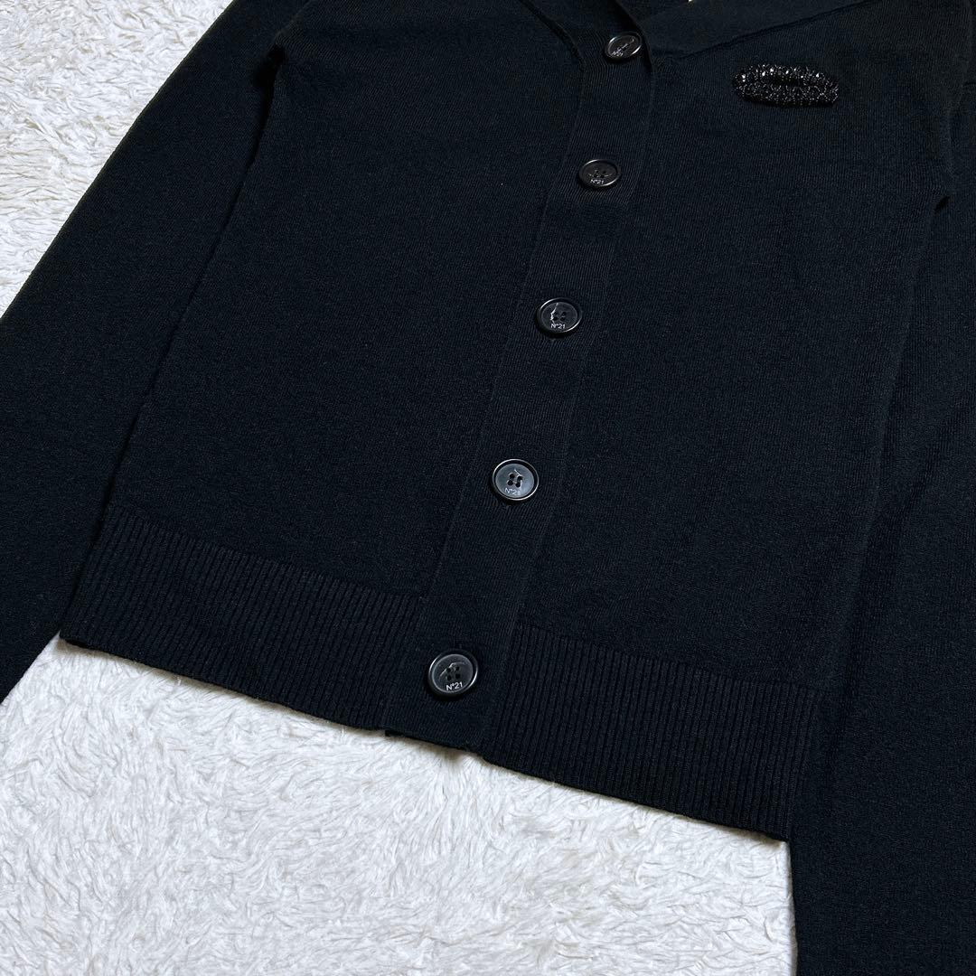 美品/N˚21　ビジューリップモチーフカーディガン　羽織り　ウール　ブラック