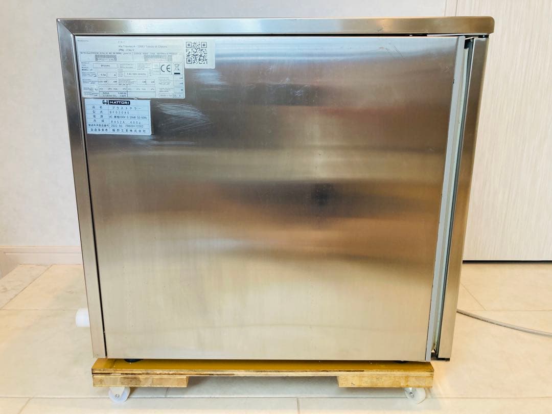 卓上型ブラストチラー　急速冷凍庫100V服部工業 BF030AG 2022年製