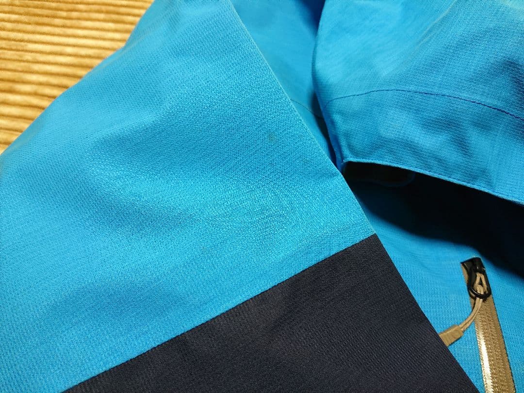 ノースフェイス GORETEXスノーウェア