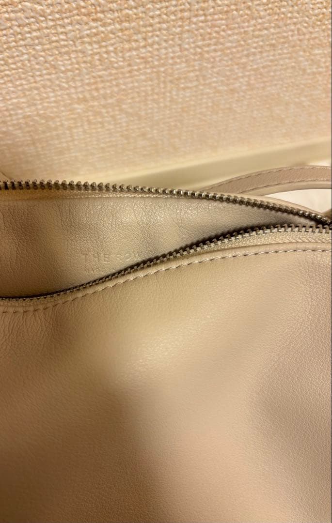 ザロウ　バッグ The Row 90's Bag