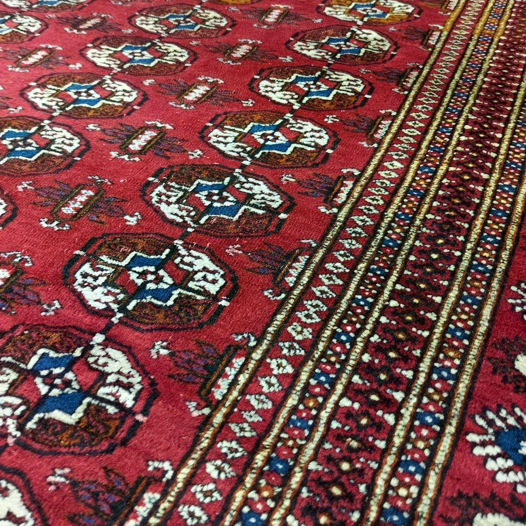 ヴィンテージラグ　パキスタン　トライバルラグ　手織り絨毯　レッド