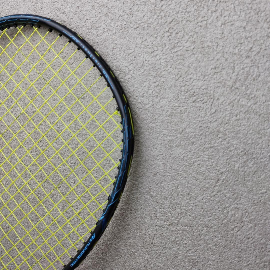 【極美品】YONEX VOLTRIC Z-FORCE Ⅱ 4UG5①