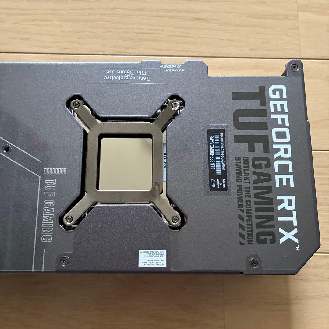 ASUS TUF GAMING RTX 4090 ヒートシンク　ファン　LED
