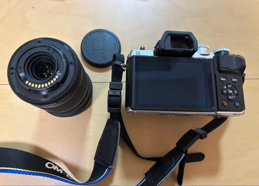 OM-D E-M10 Mark III カメラ Wi-Fi対応 4Kビデオ