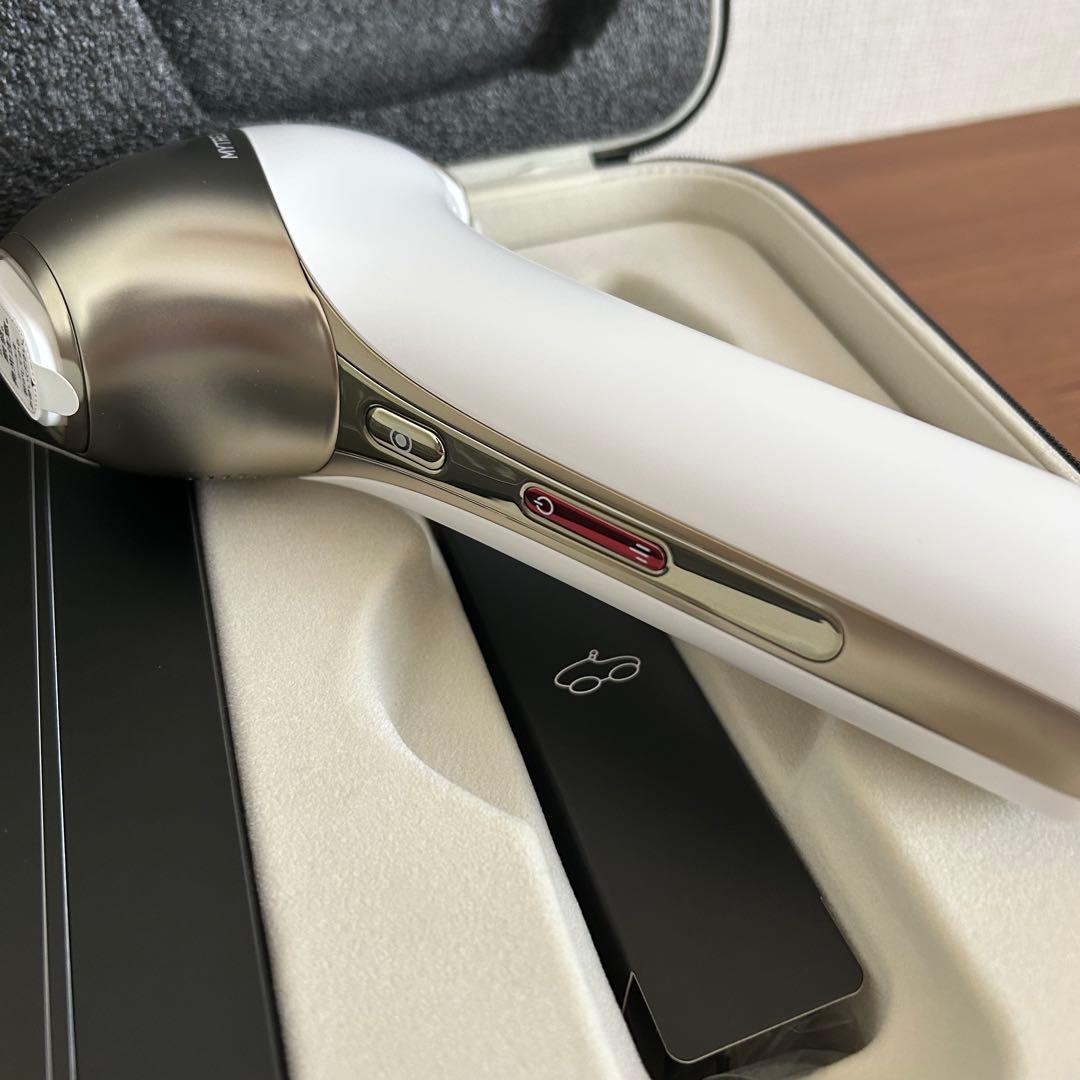 新品未使用品　MYTREX MiRAY ONE ホワイト　リフトアップ美顔器