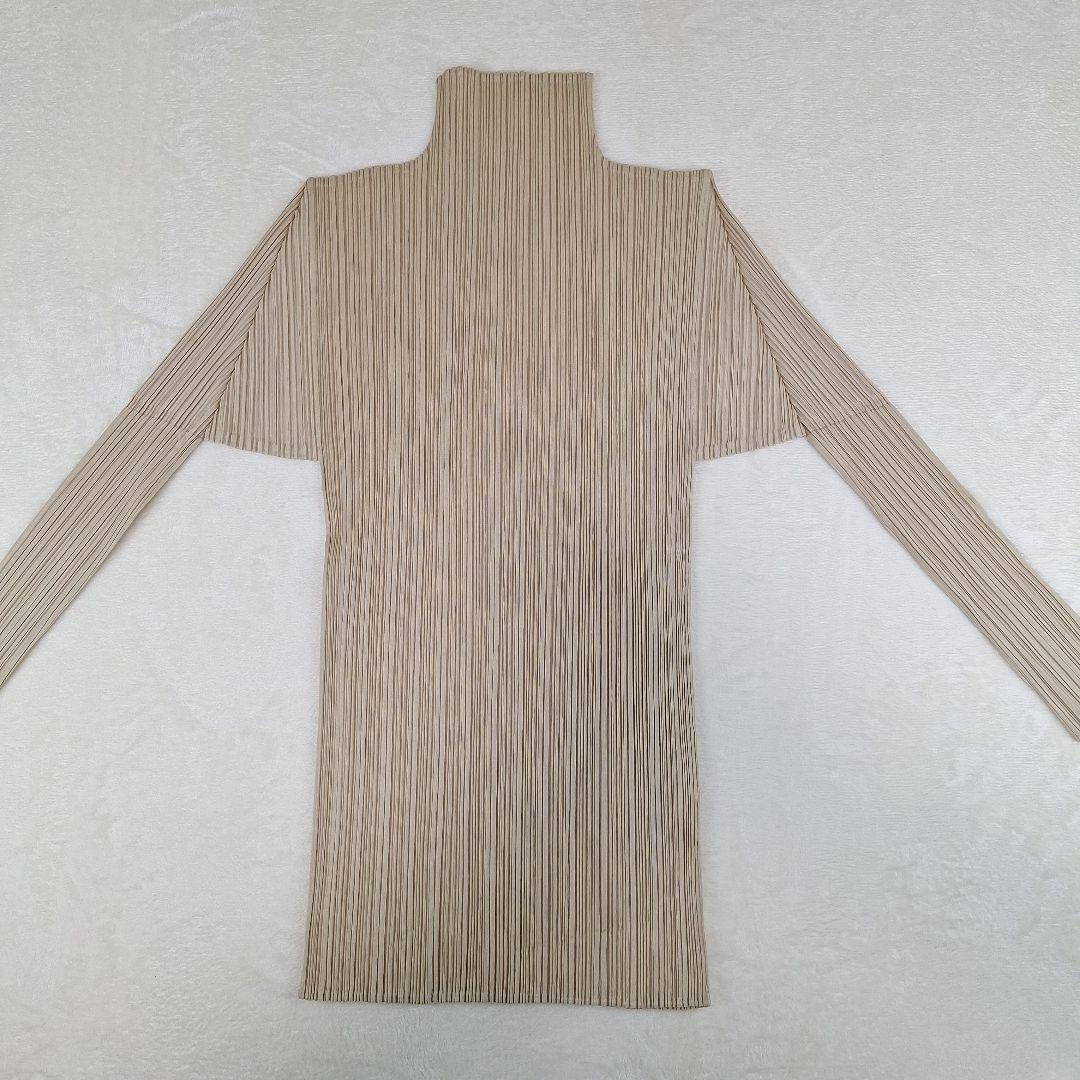 プリーツプリーズ　ハイネックカットソー　ブラウス　長袖　ベージュ　サイズ3