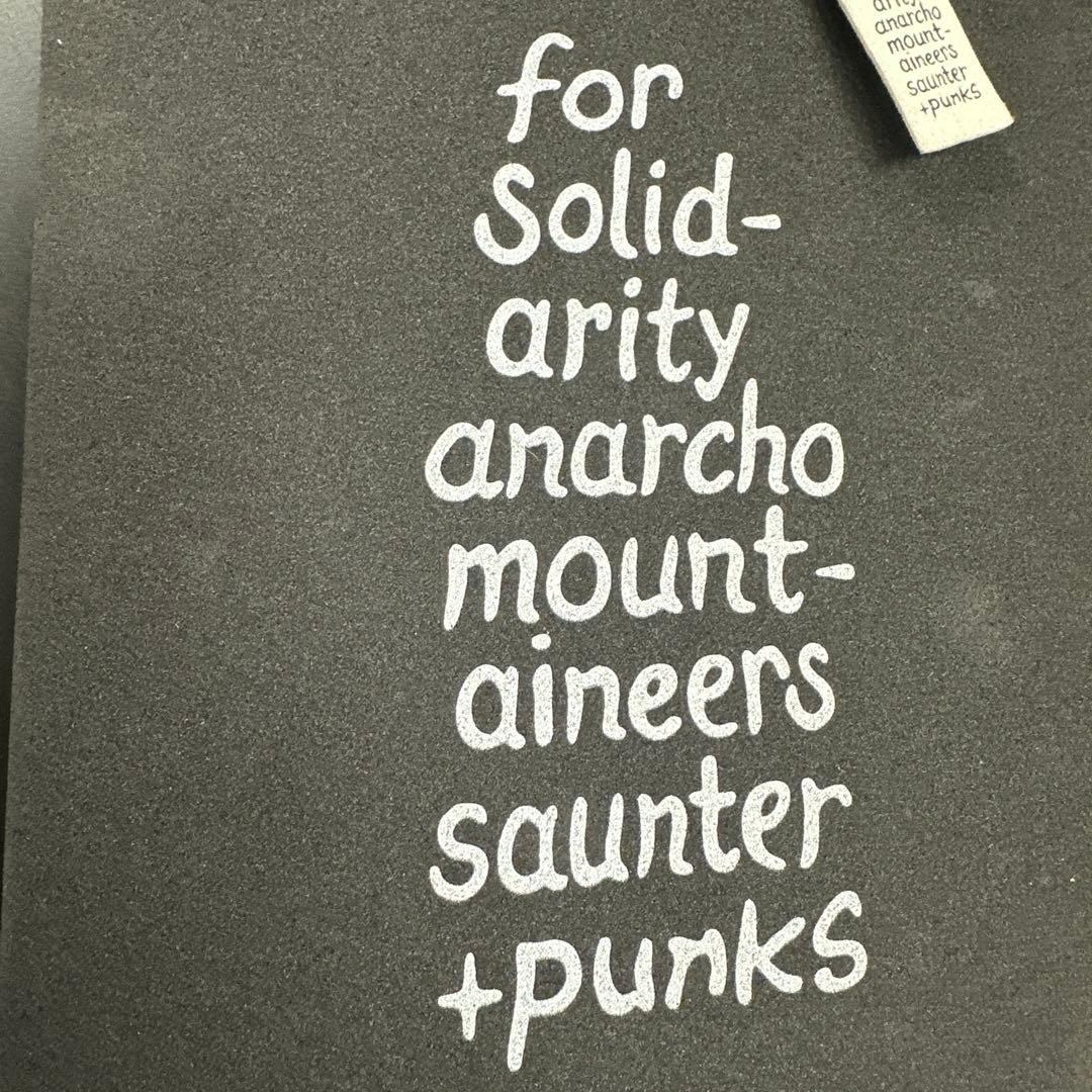 マウンテンリサーチ パッド　希少品　未使用品