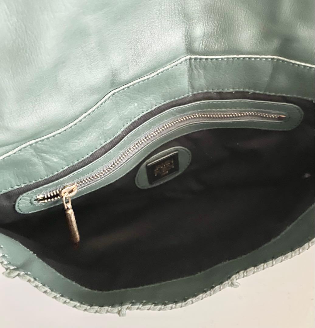 ジャマンピアッシュ ポーチ付きレザーショルダーバッグ