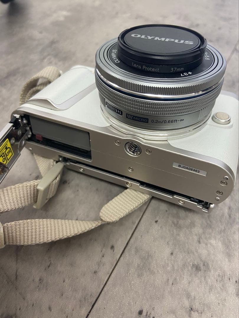 ＋OLYMPUS PEN E-PL9 デジカメ