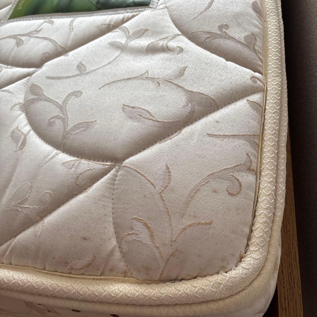 2/28までunicoADDAYベッドフレーム（シングル）ロータイプマットレス付