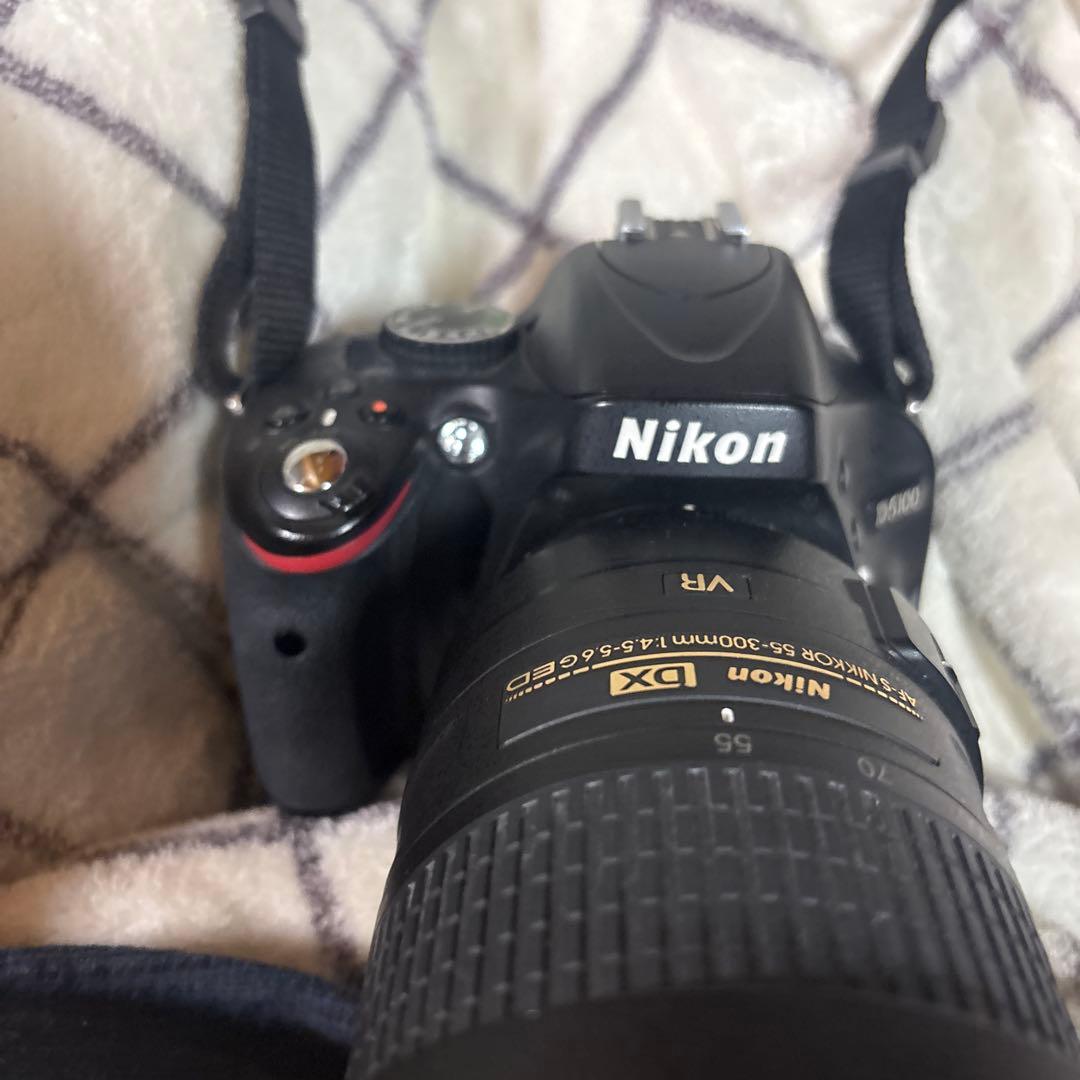 Nikon デジタル一眼レフカメラ VRレンズ付き