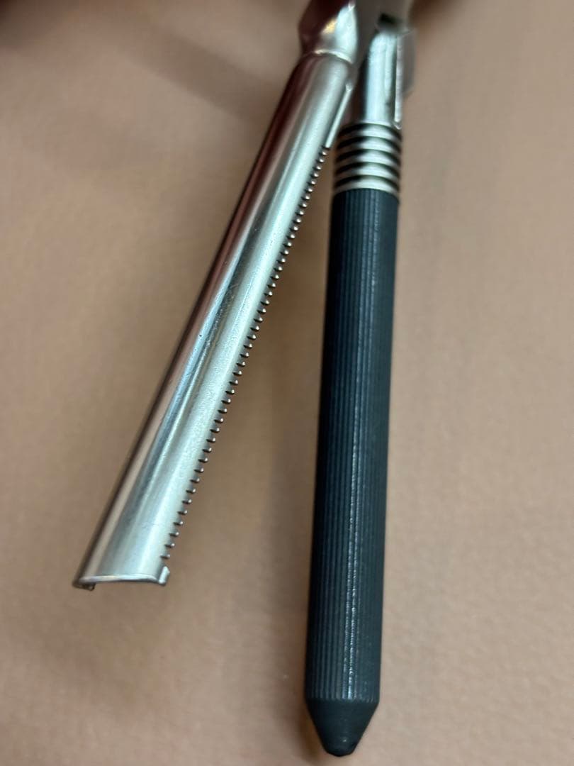 未使用品　HAKKO HI-MIC 10ミリ丸アイロン　/レンツアイロン