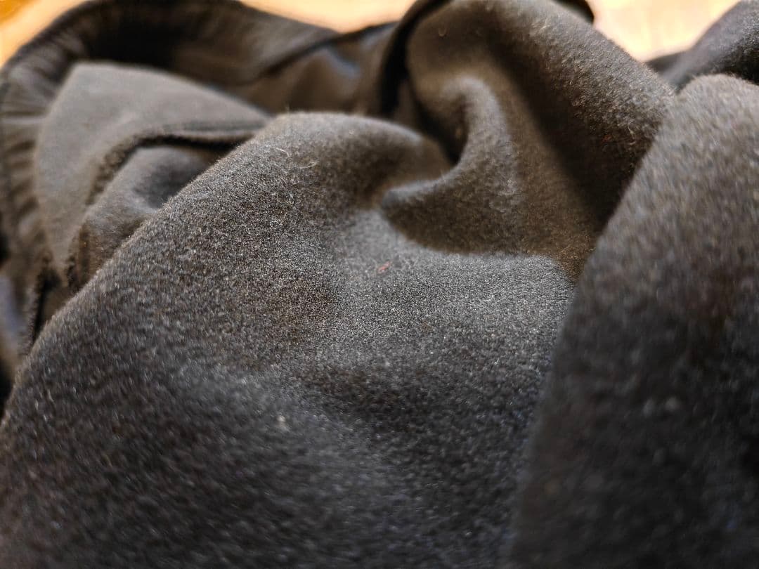 ナイキ　サーマフィット　エッセンシャルパンツ　裏起毛