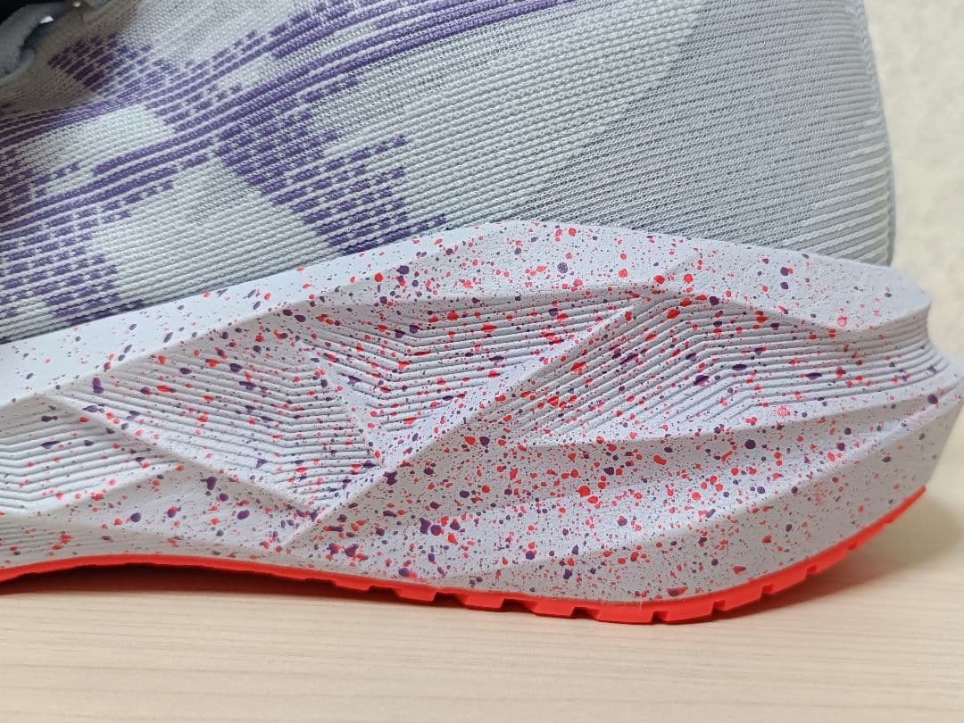 新品　アシックス ASICS ノヴァブラスト 5 Tokyo ランニングシューズ