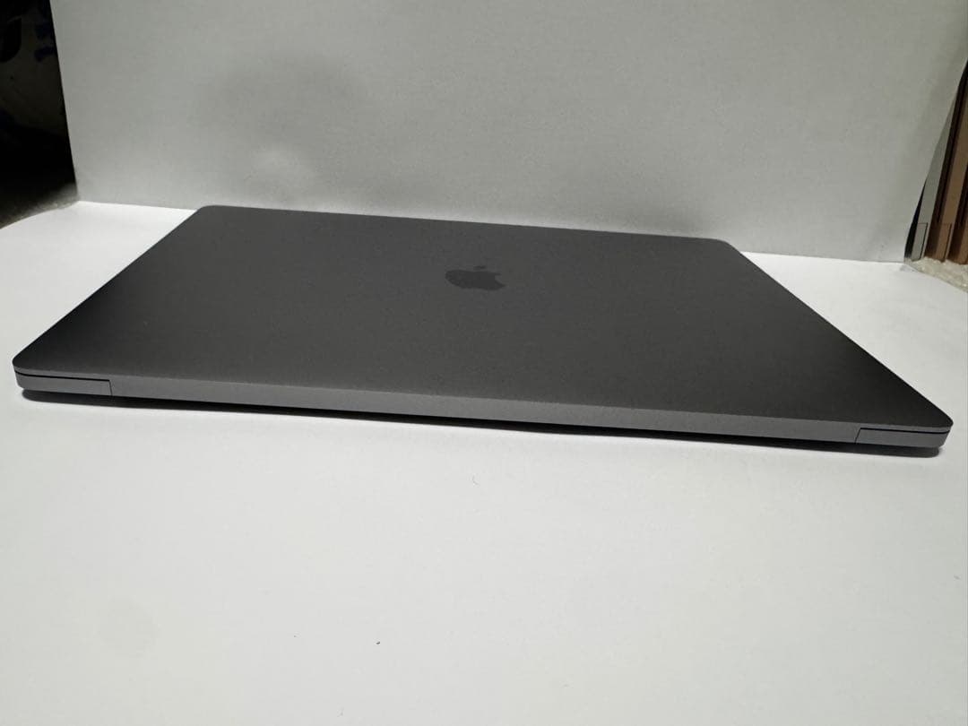 MacBook本体 MacBook Pro 16-inch 2019 i7/16GB/512GB