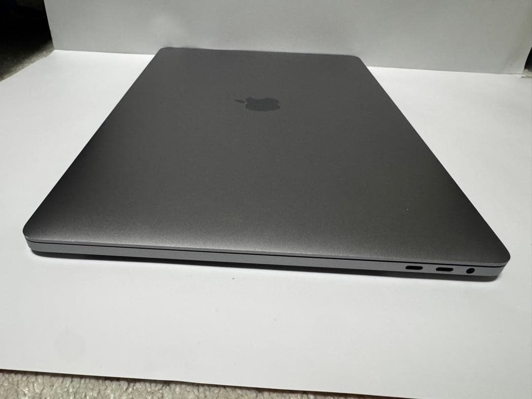 MacBook本体 MacBook Pro 16-inch 2019 i7/16GB/512GB