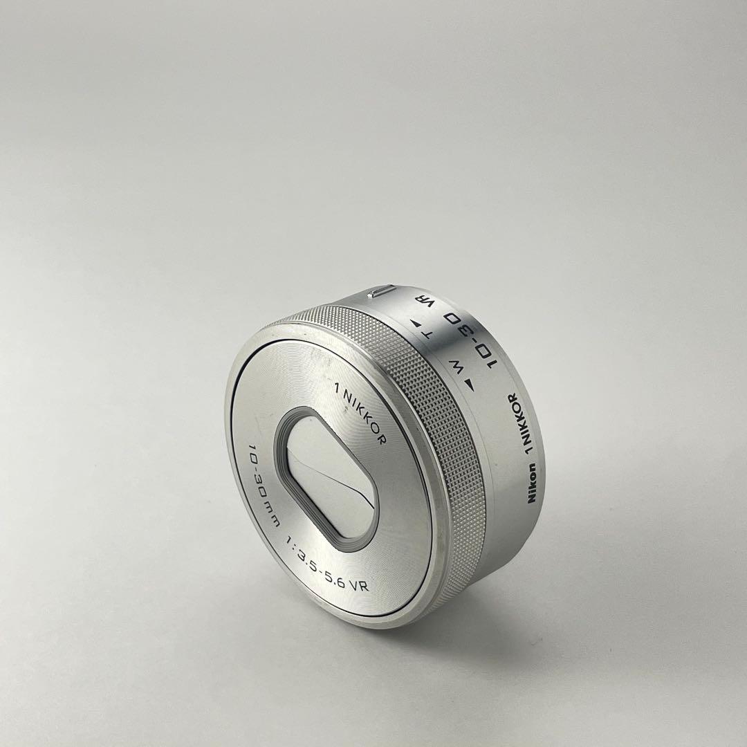 【極上美品・返品保証】Nikon1 J5 標準レンズキット