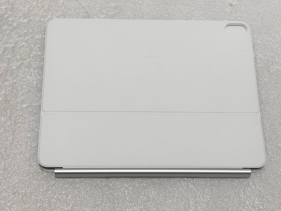 美品　25年9月購入　Magic Keyboard iPad Air 13 M3