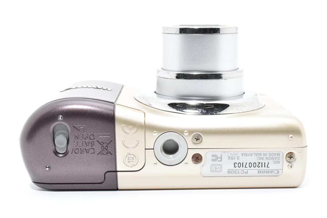 デジタルカメラ Canon PowerShot A1000 IS PC1309 0374