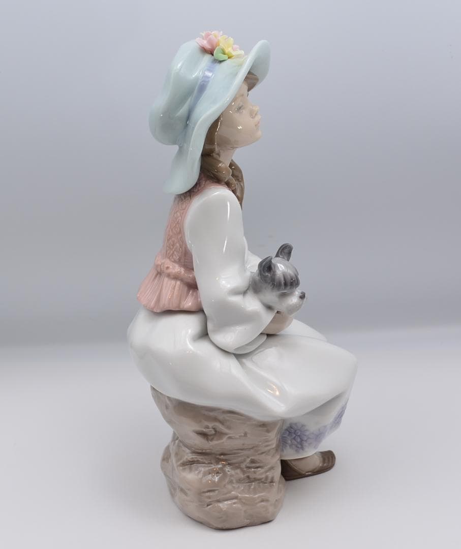 白昼夢　＃6400　★リヤドロ　スペイン　ポーセリン　ヴィンテージ　欠けあり