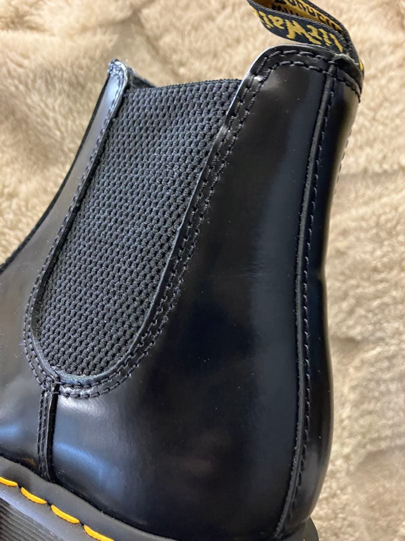 【未使用に近い】ドクターマーチン サイドゴアチェルシーブーツQUAD厚底24cm
