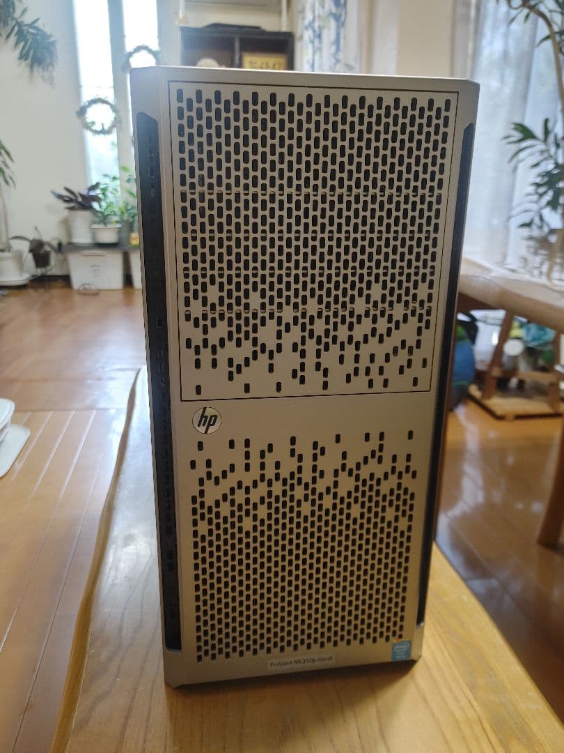 HPサーバー　proliant ml350p gen8