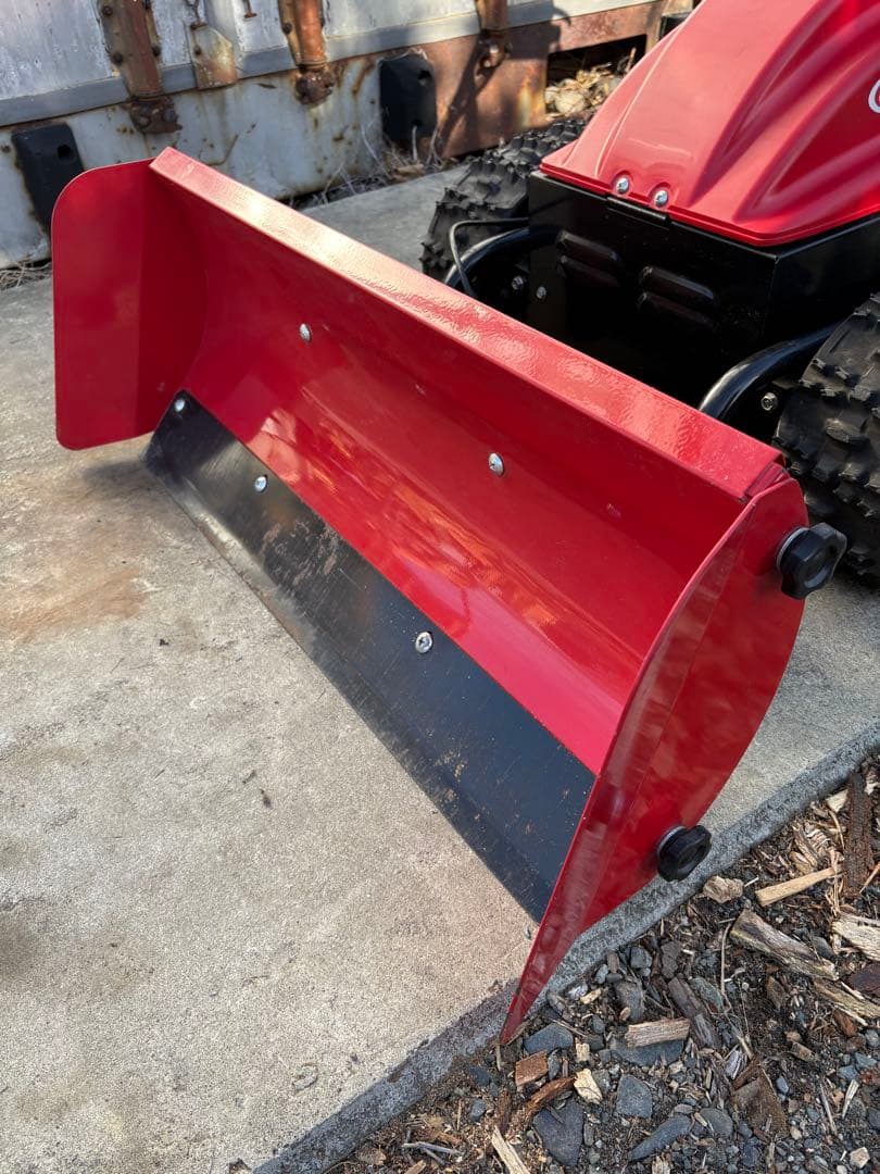 WADO除雪機　充電式 除雪機「スノーブレード」e-SB80