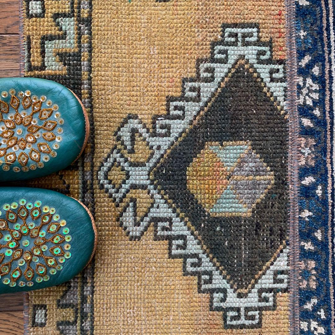 トルコヴィンテージラグ　マスタードイエロー115cm×52cm トルコラグ