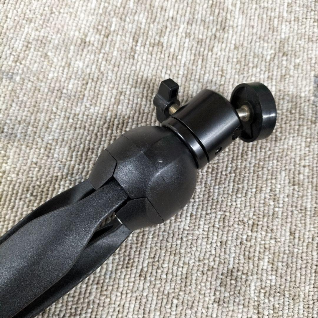 スマホ型プロジェクター　KABĒNI　T89