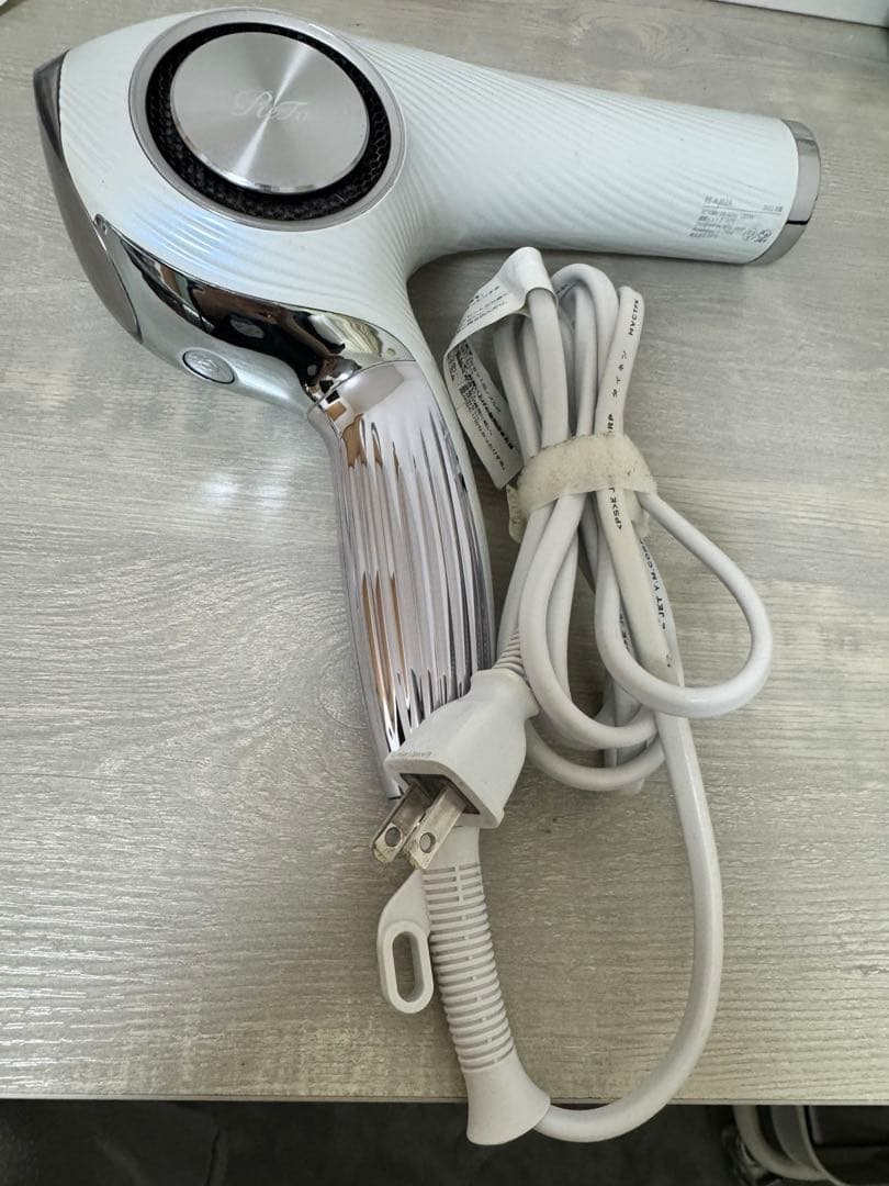 ReFa BEAUTECH DRYER PRO（リファ ドライヤー）ホワイト