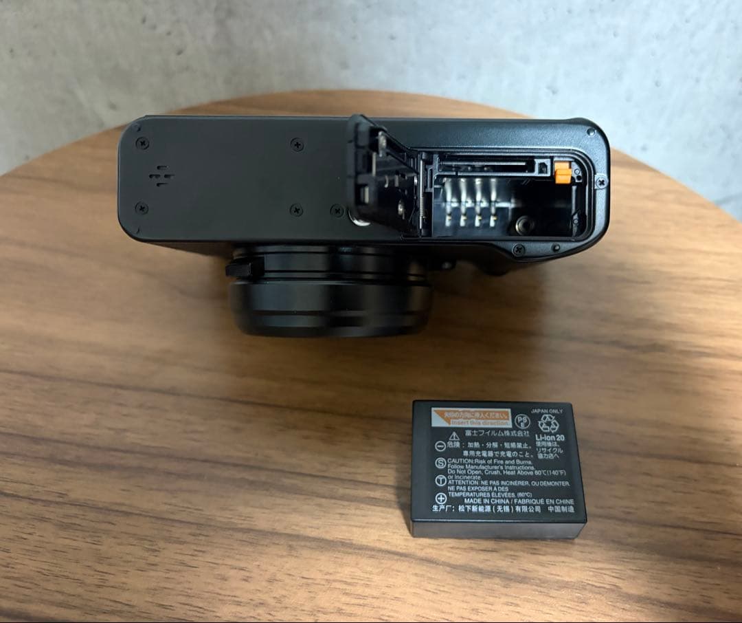 【SMM】FUJIFILM X100Ⅵ コンパクトデジタルカメラ