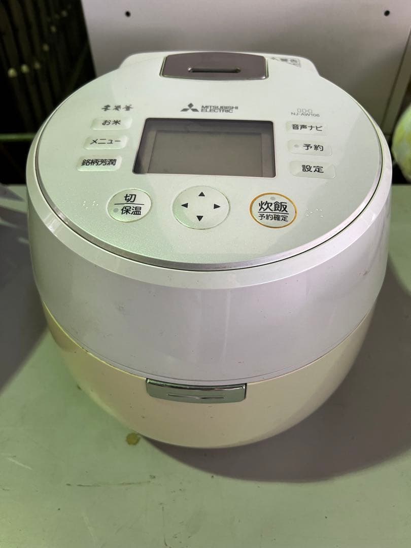 【最上位モデル】2016年式 5.5合 1.0L 三菱 炊飯器 NJ-AW106