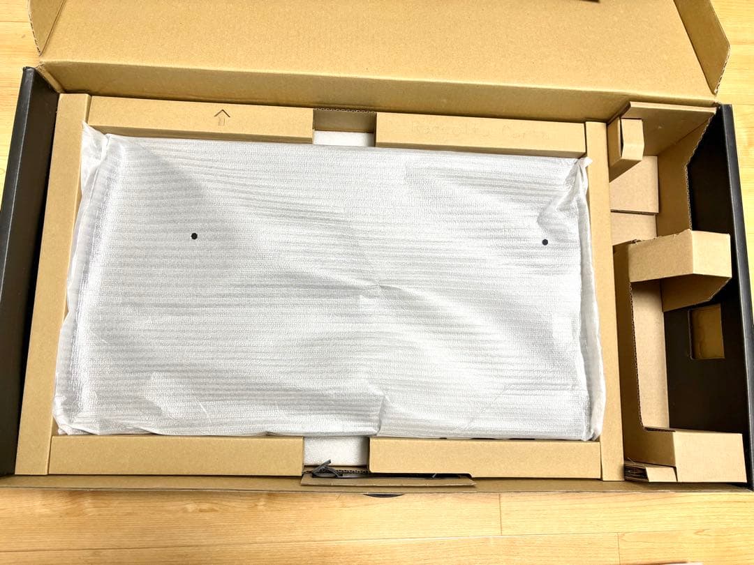 【spgn56s9】 DELL U2720QM 27インチ 4Kモニター