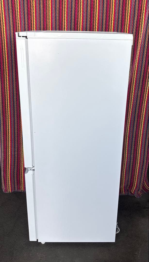 シャープ中古冷凍冷蔵庫179L2022年製 形名SJ-D18J-W