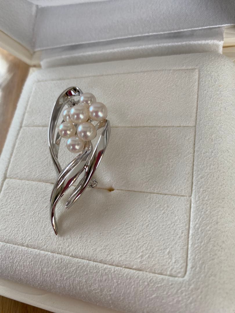 【美品】ミキモトブローチ