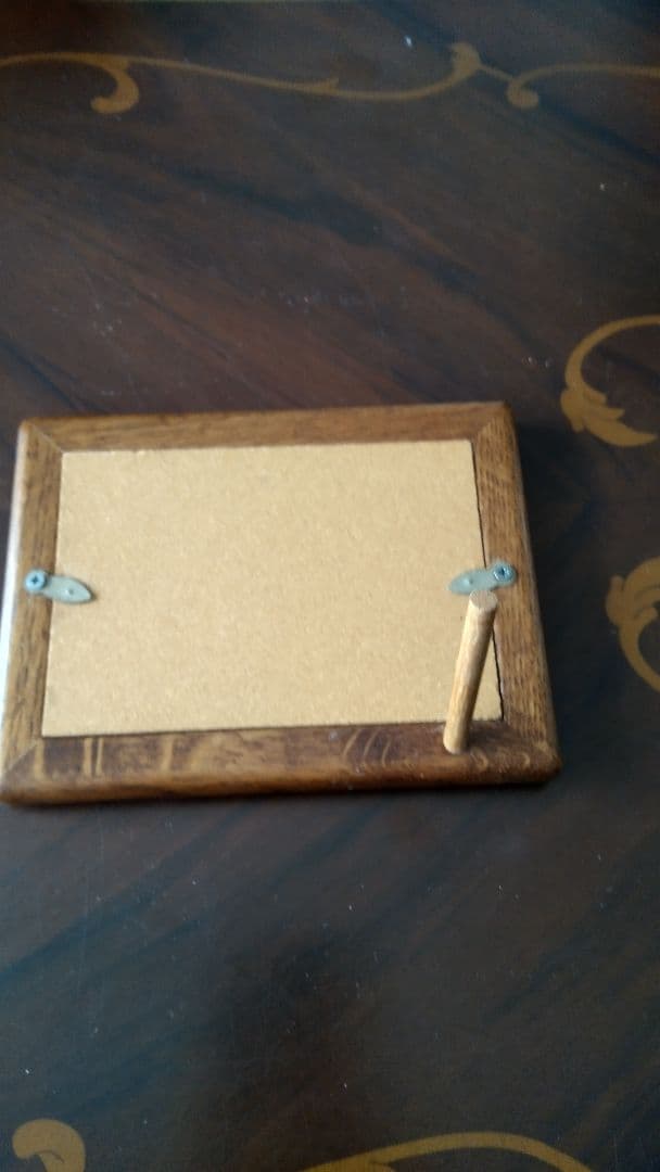 高級感溢れるオークヴィレッジ フォトスタンド 大、小 セット