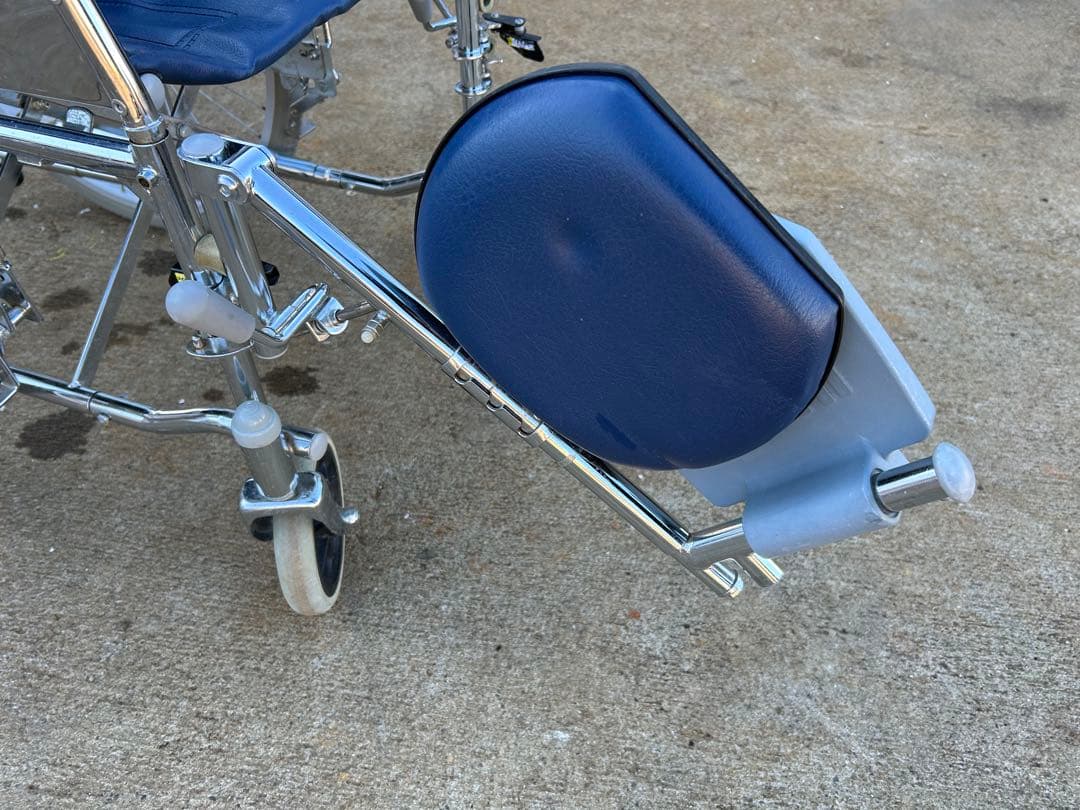 折りたたみ式 自走式カワムラ リクライニング 介助用 車椅子 車いす