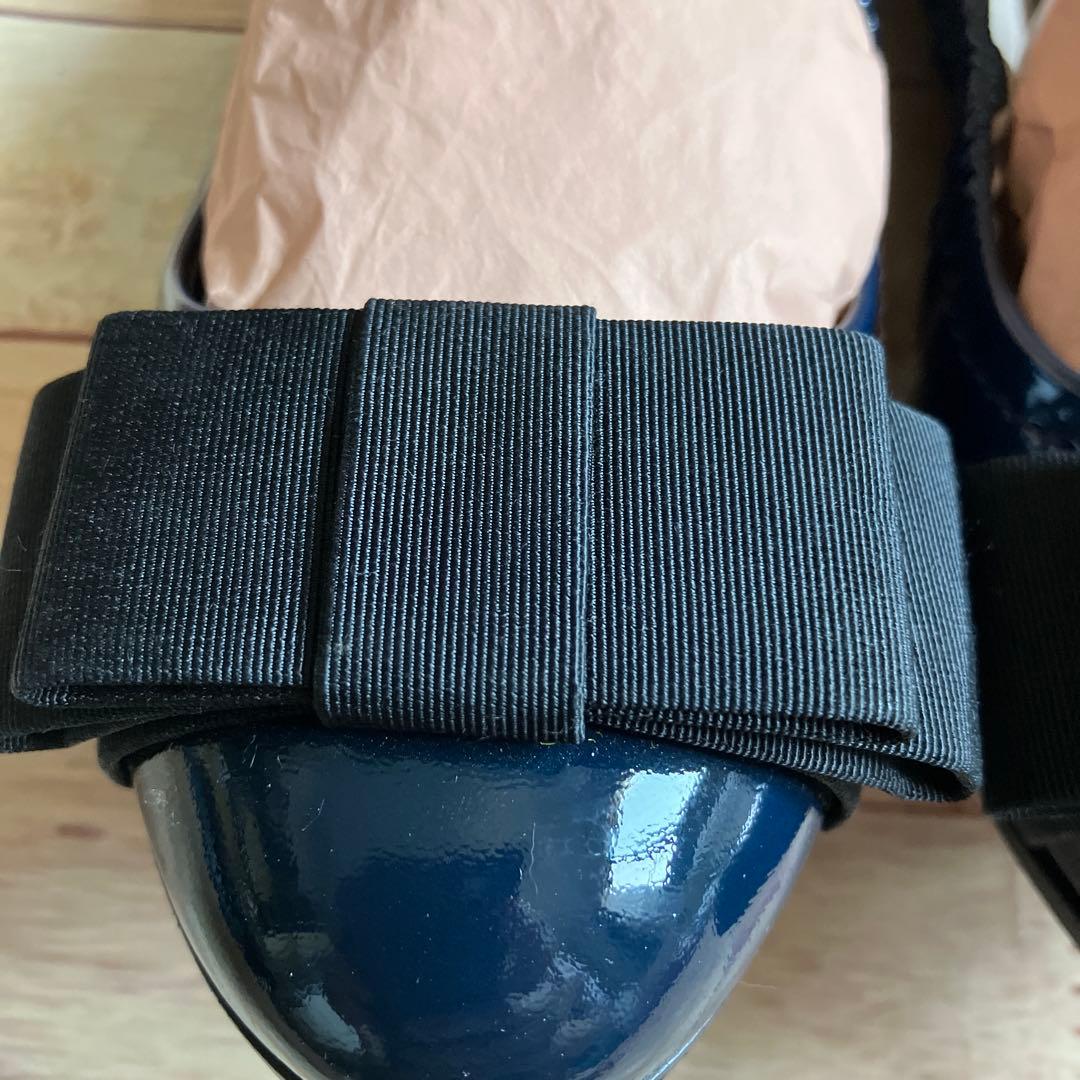 【美品】miu miu パテントレザーバレエシューズ ネイビー リボン付き 箱