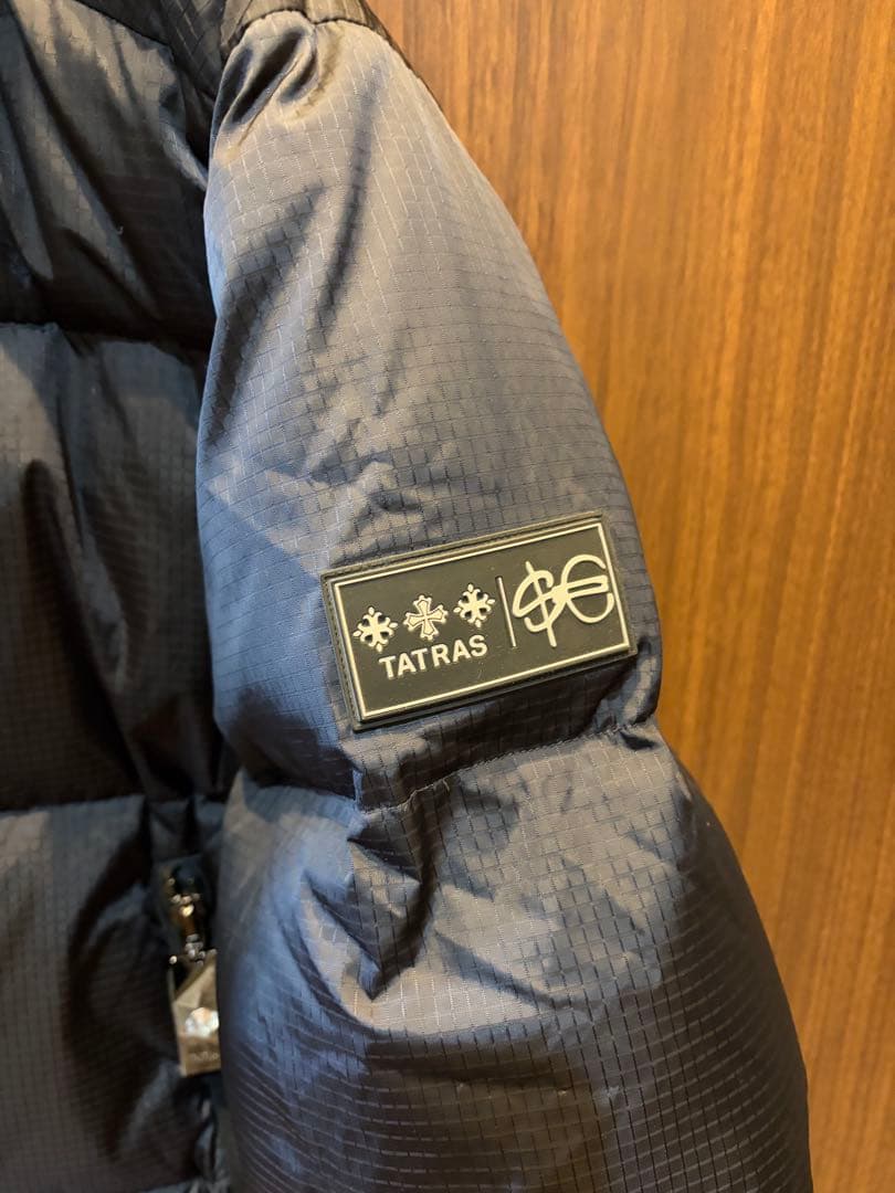 TATRAS ブラック　ダウンジャケットマネーギャング　02