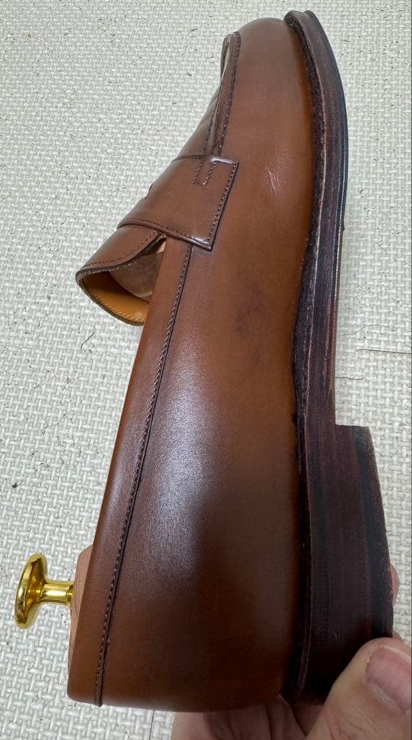 ジャランスリワヤ　ローファー