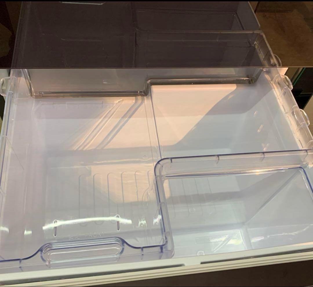 SHARP 冷凍冷蔵庫　2018年製　プラズマクラスターレッド