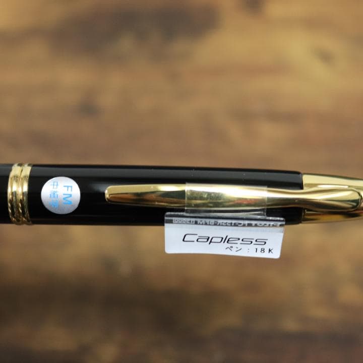 【PILOT】万年筆　キャップレス　FM字　18K