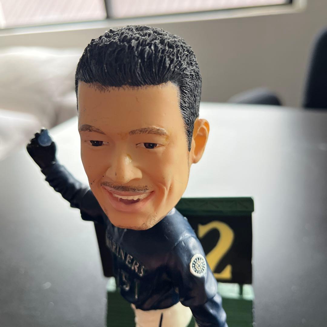 【非売品】【箱なし】【破損あり】イチロー シーズン最多安打262記念フィギュア