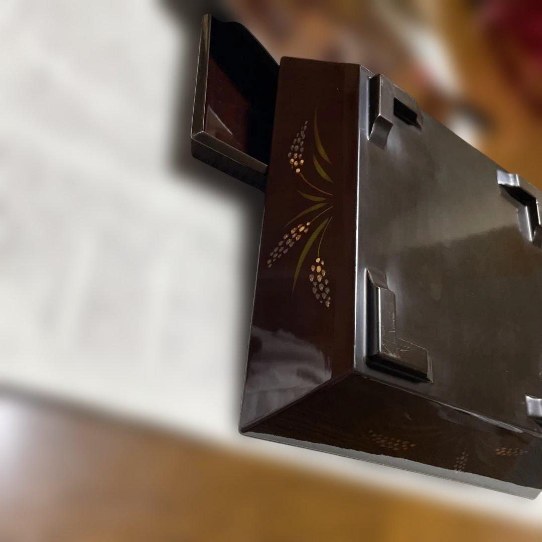 漆器 菓子器　鳥と花のデザイン