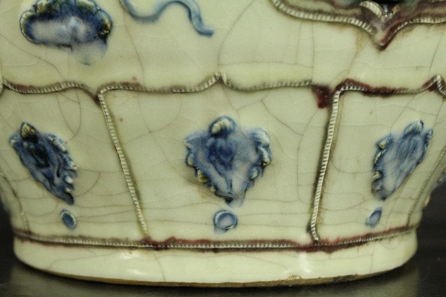 中国美術 纏枝蓮花貼 装飾 壷 高32cm(ZE729)