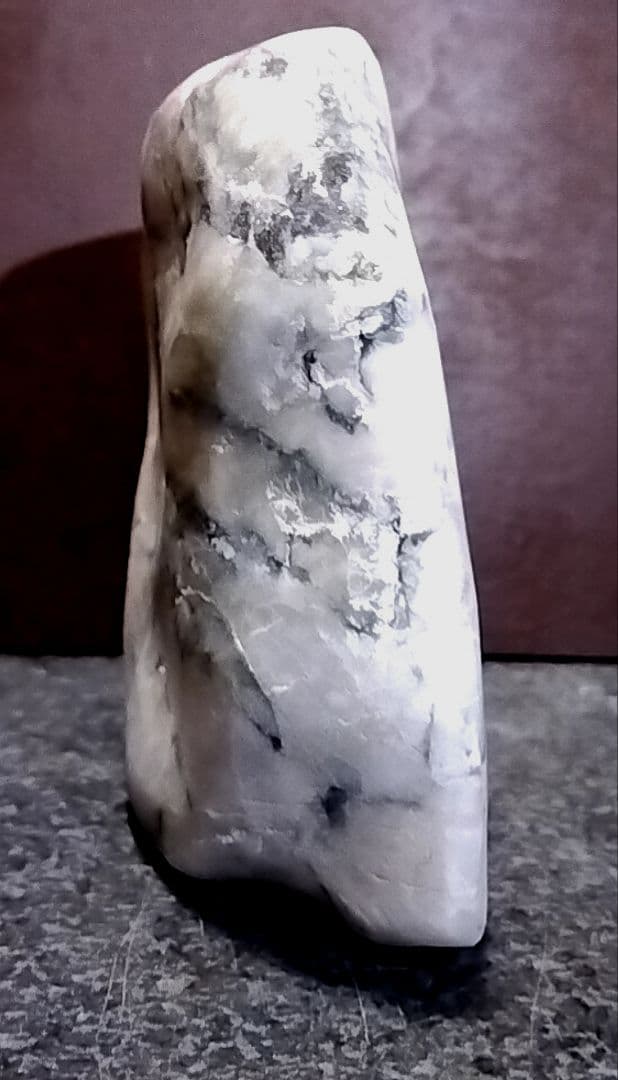 ★翡翠原石★糸魚川硬玉【横川・転石磨き470ｇ】