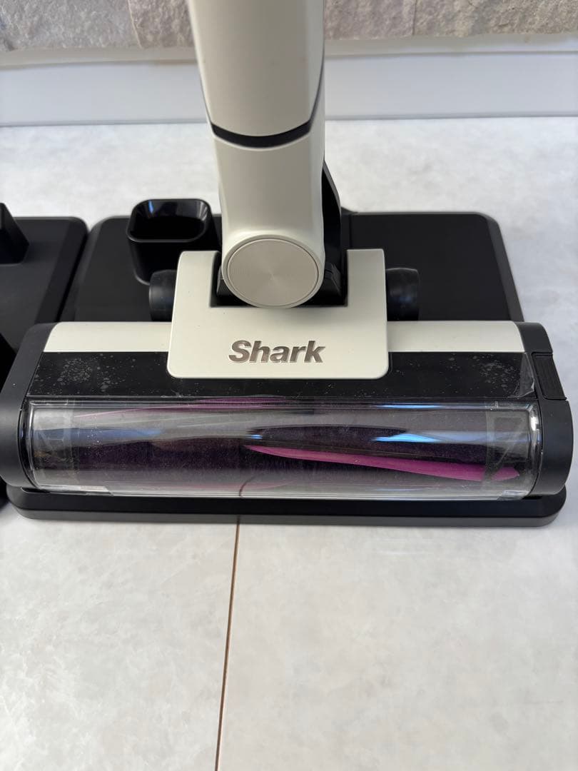 美品　SHARK EVOPOWER SYSTEM NEO スティッククリーナー