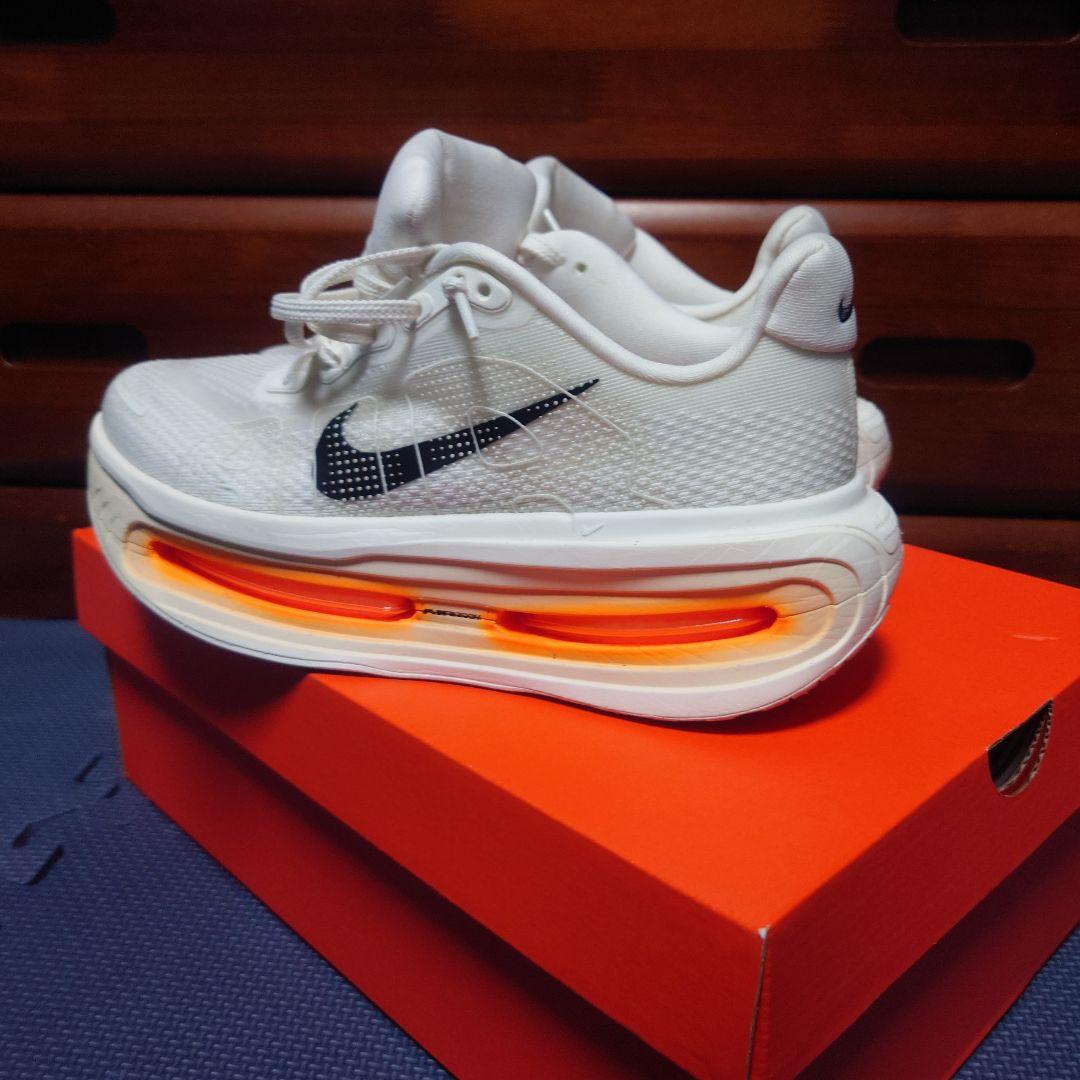 NIKE　ボメロプレミアム