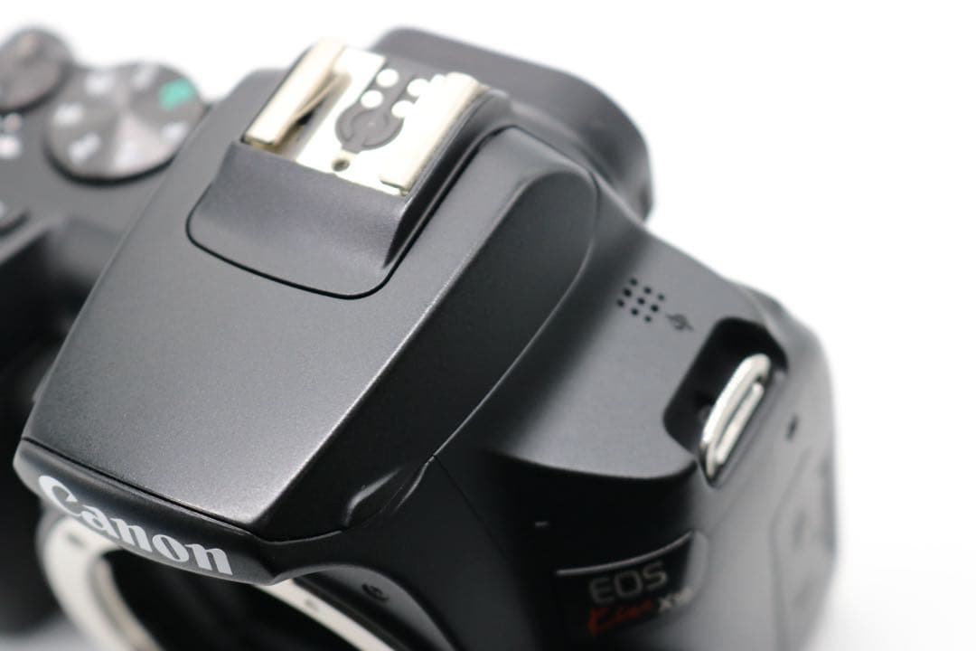 超美品ですが… 【Canon EOS Kiss X10 ダブルレンズセット】