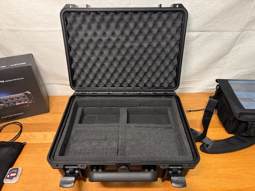 ZOOM F8n Pro 極美品フルセット＋PCF-8nケース ＆ハードケース付